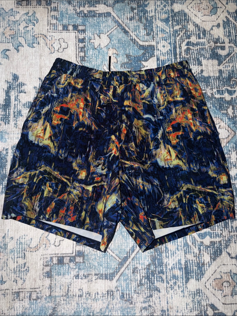lululemon athletica Men's Abstract Navy & Yellow Swim Trunks